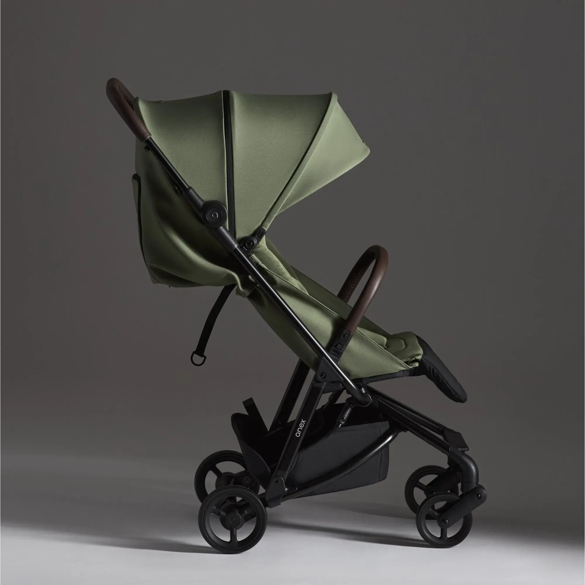 Прогулянкова коляска Anex Air-Z Plus Elvie