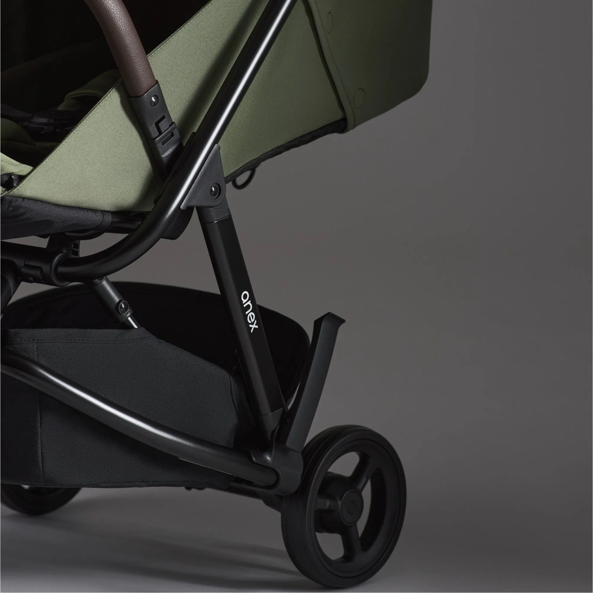 Прогулянкова коляска Anex Air-Z Plus Elvie