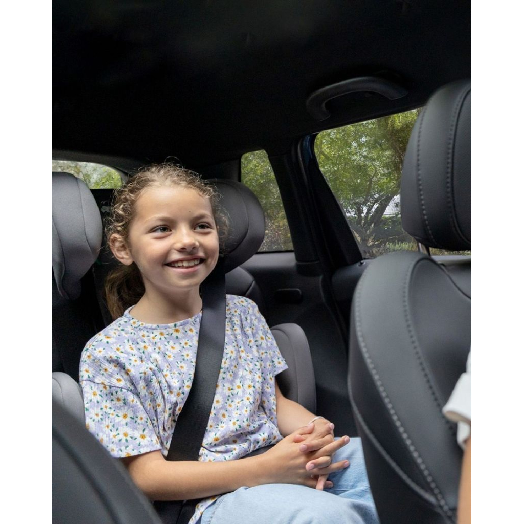 Автокрісло Bebe Confort Road Safe i-Size Full Black