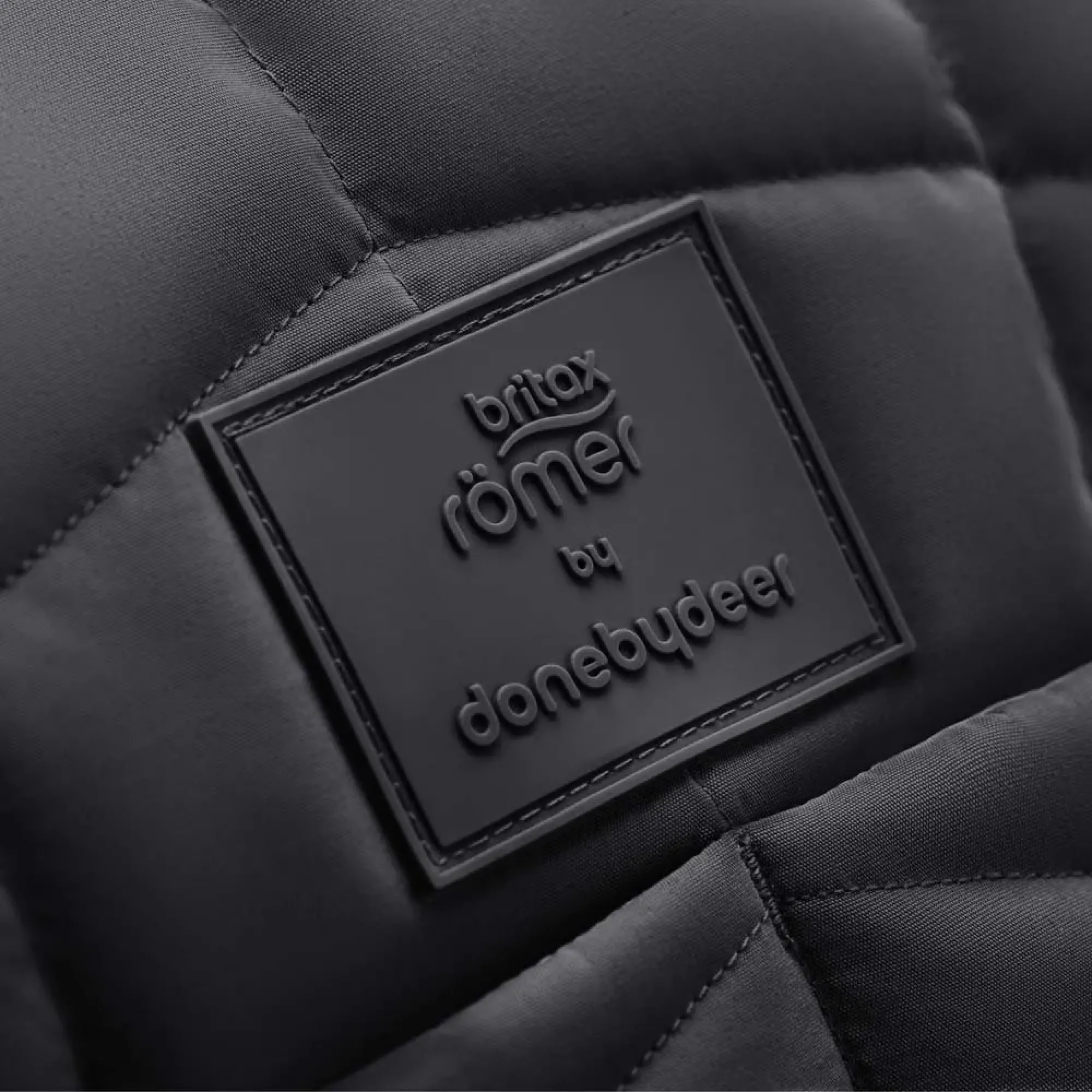 Сумка Britax-Romer by Done by Deer Carbon Black