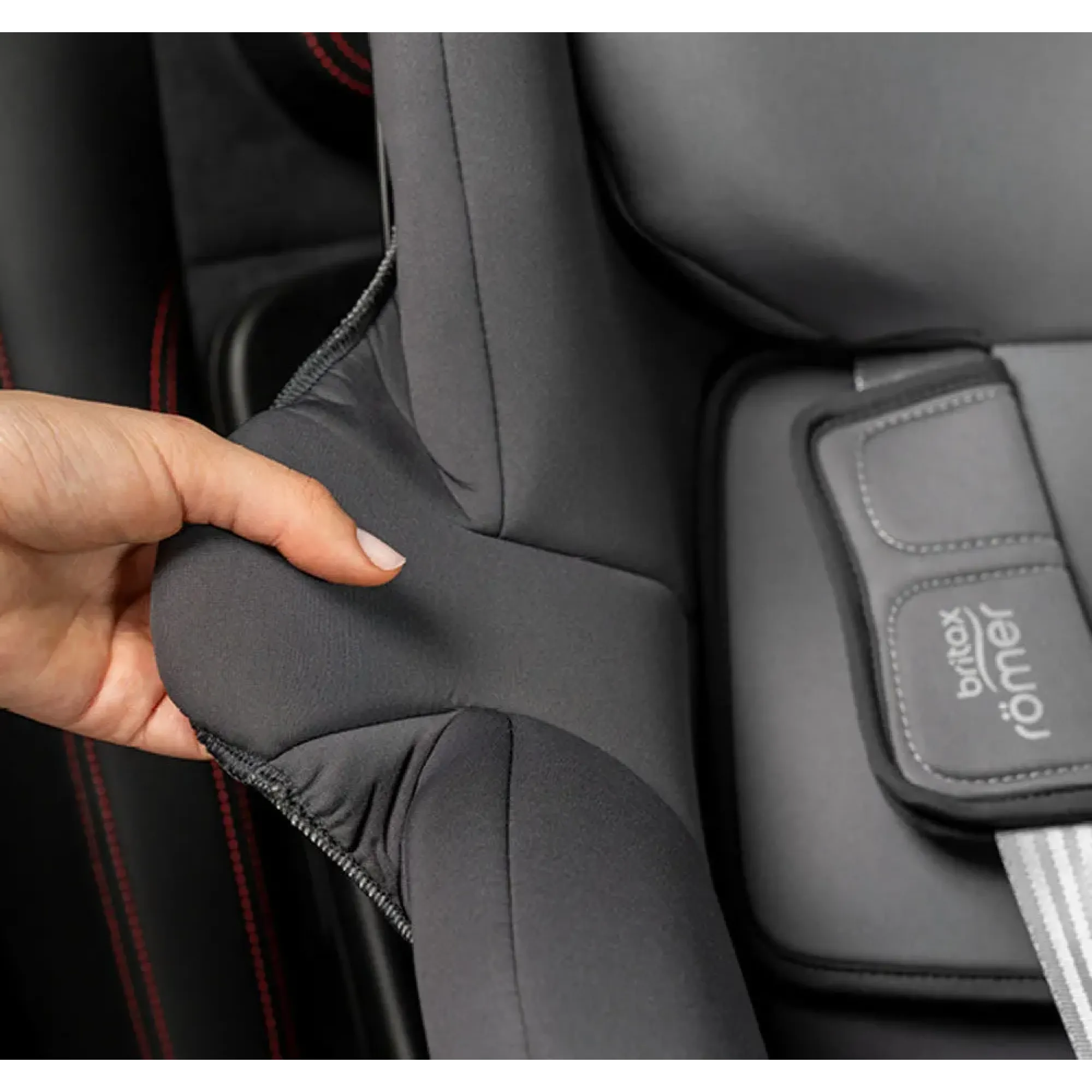 Автокрісло BRITAX-ROMER DUALFIX PLUS Carbon Black