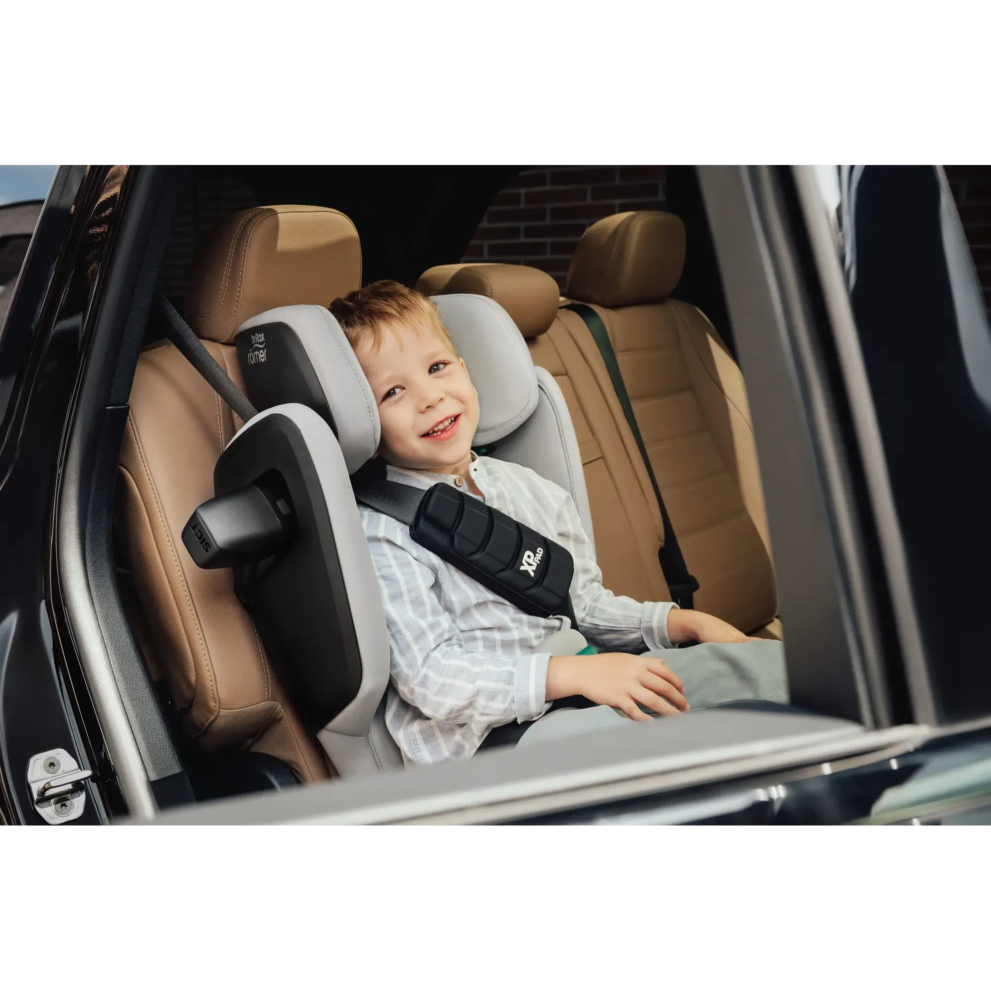 Автокрісло Britax-Romer KidFix Pro LUX Linen Grey