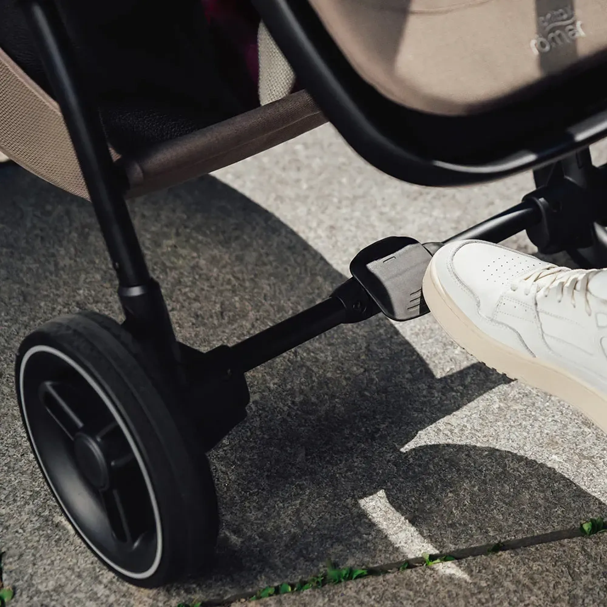 Коляска прогулянкова Britax-Romer Rio Soft Taupe