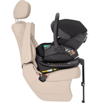 Автокрісло+база Carrello Vega lite CRL-13808/2 i-Size Absolute Black