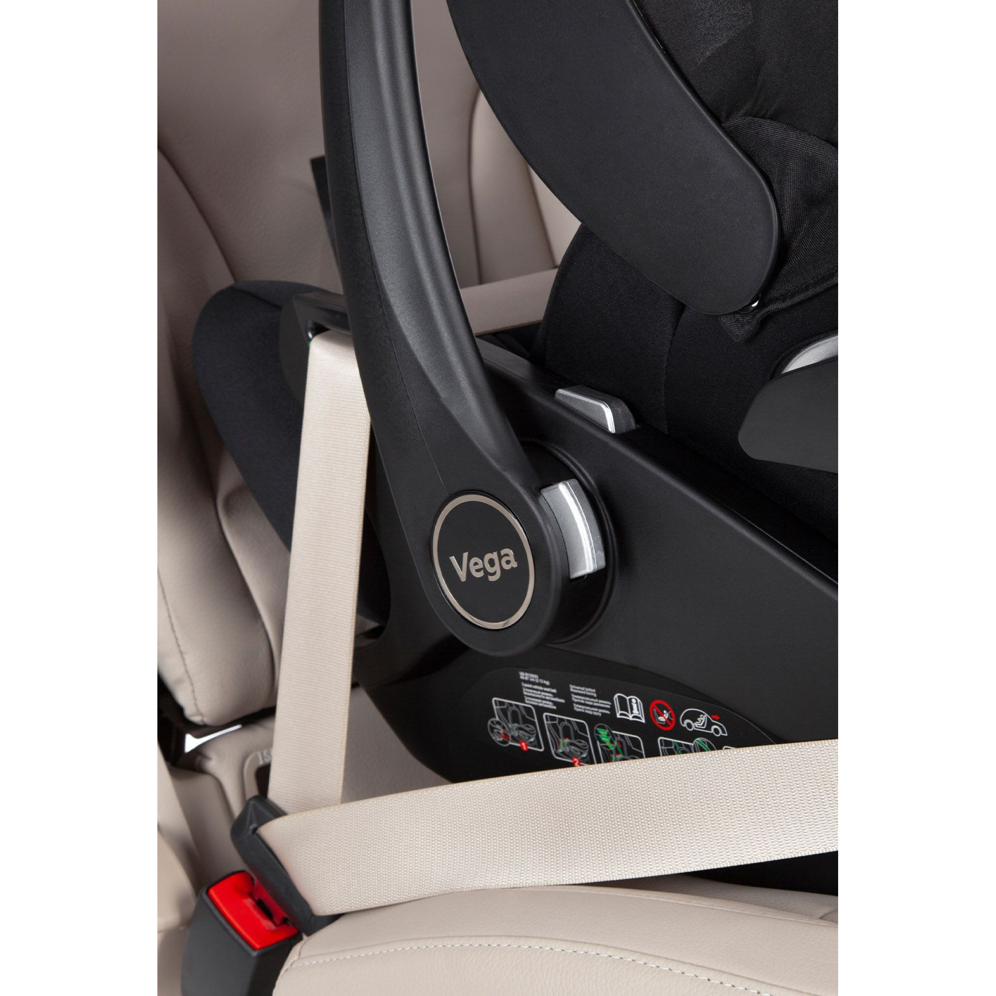 Автокрісло Carrello Vega CRL-14101 Absolute Black i-Size