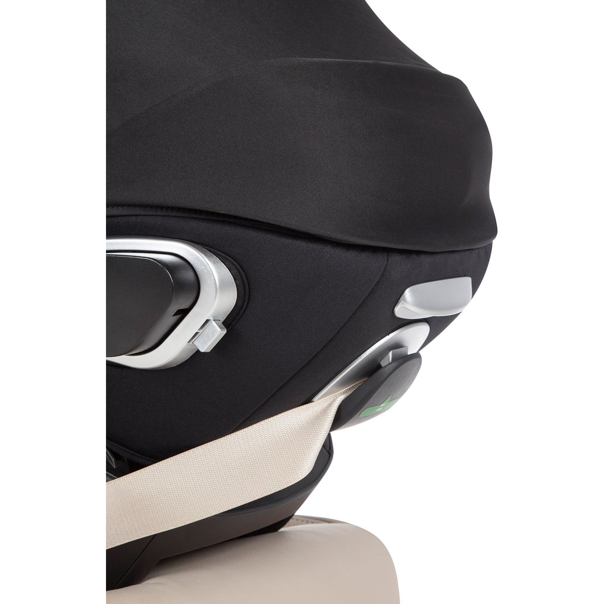 Автокрісло Carrello Vega CRL-14101 Absolute Black i-Size