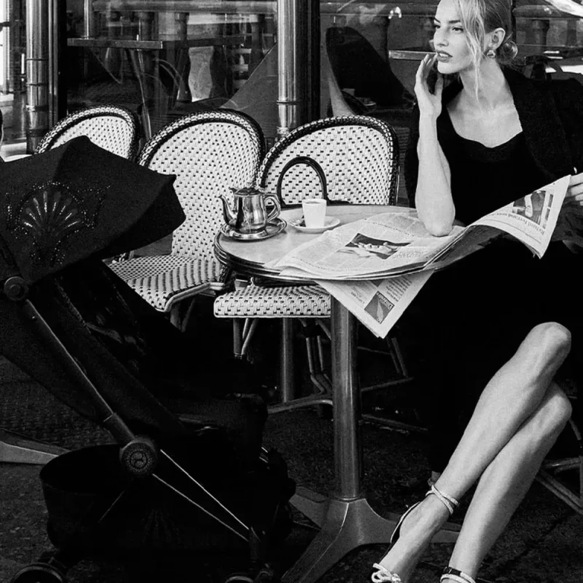 Прогулянкова коляска Cybex Coya La Parisienne (з бампером та дощовиком)