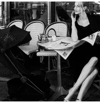 Прогулянкова коляска Cybex Coya La Parisienne (з бампером та дощовиком)