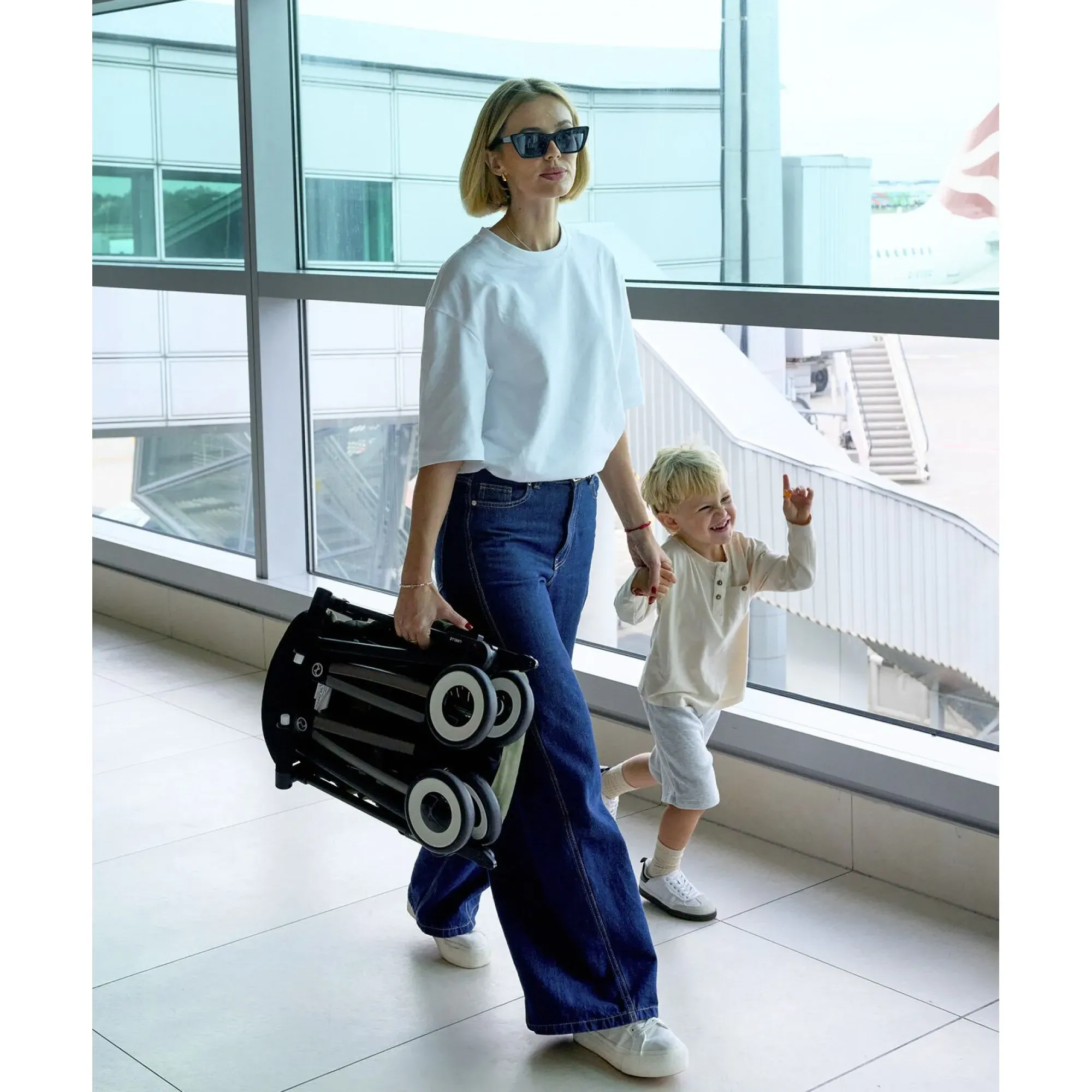 Прогулянкова коляска Cybex Libelle BLK Magic Black