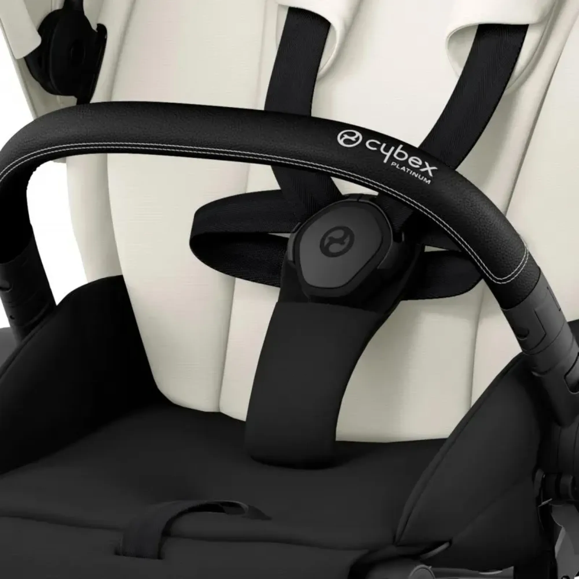 Коляска 2в1 Cybex Priam 4.0 Off White на шасі Matt Black