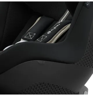 Автокрісло Cybex Sirona G i-Size Plus Moon Black