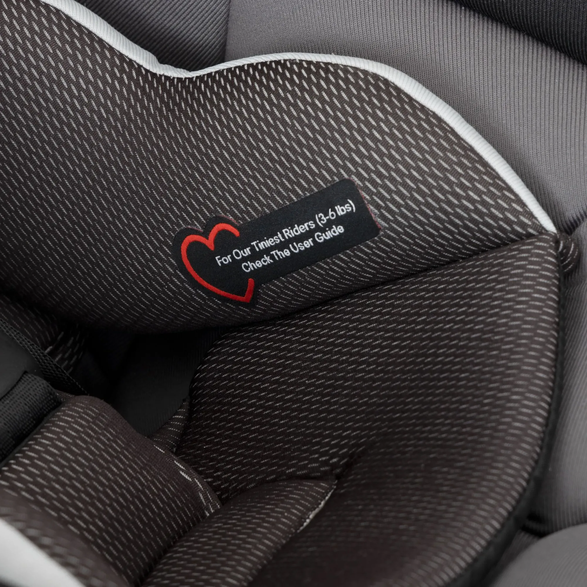 Автокрісло Evenflo Shyft DualRide Beaufort Black