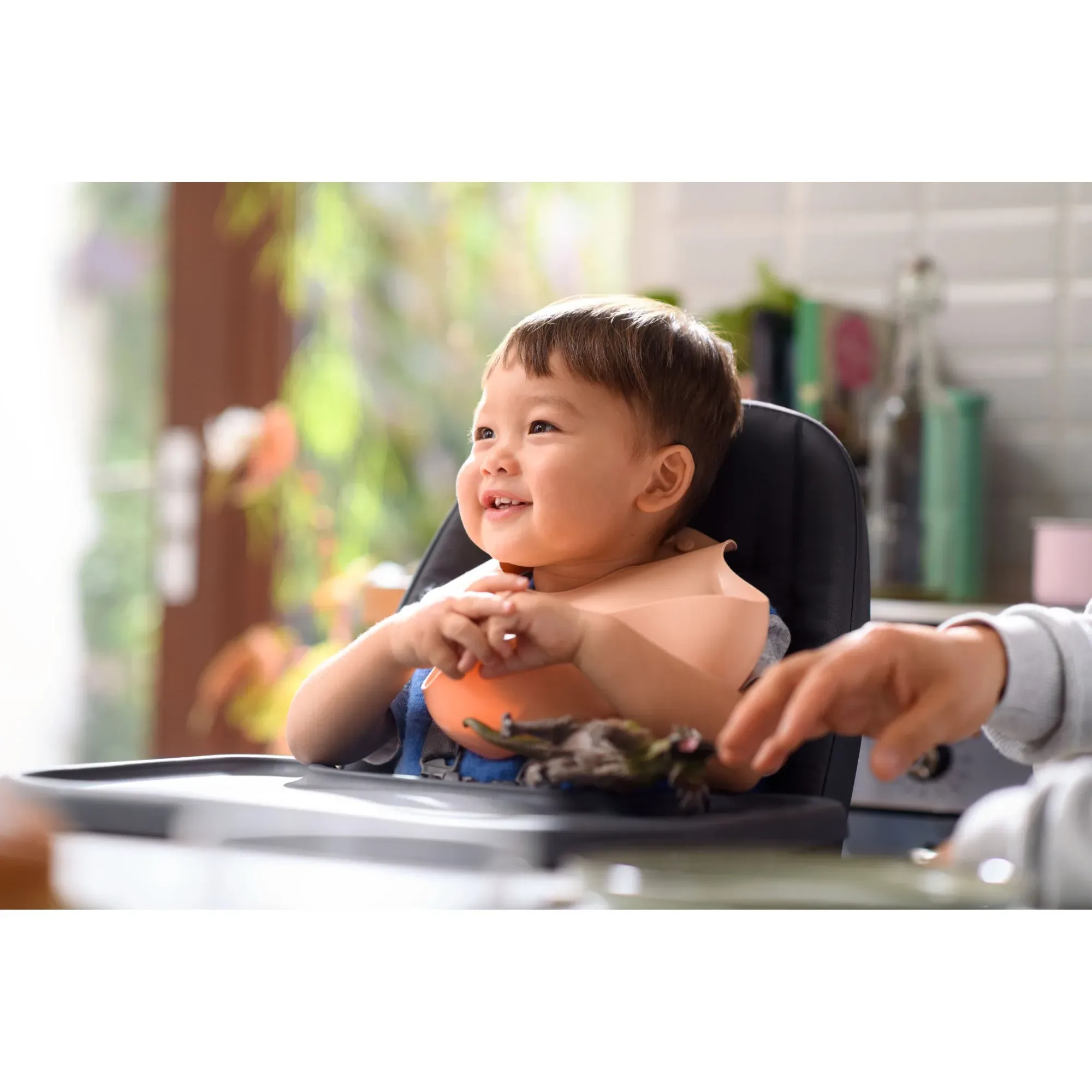 Стільчик для годування Maxi-Cosi Ava Beyond Graphite Eco