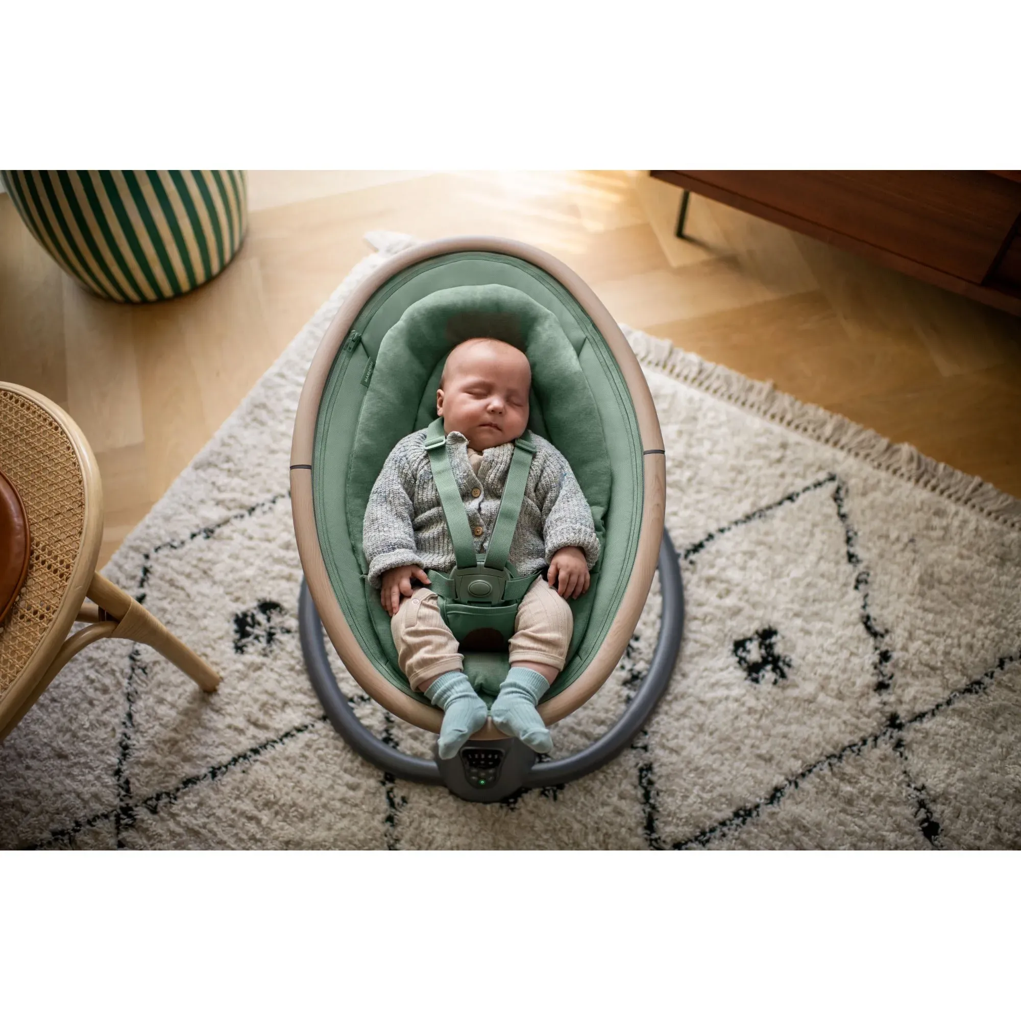 Крісло-гойдалка Maxi-Cosi Cassia SWG Beyond Graphite ECO