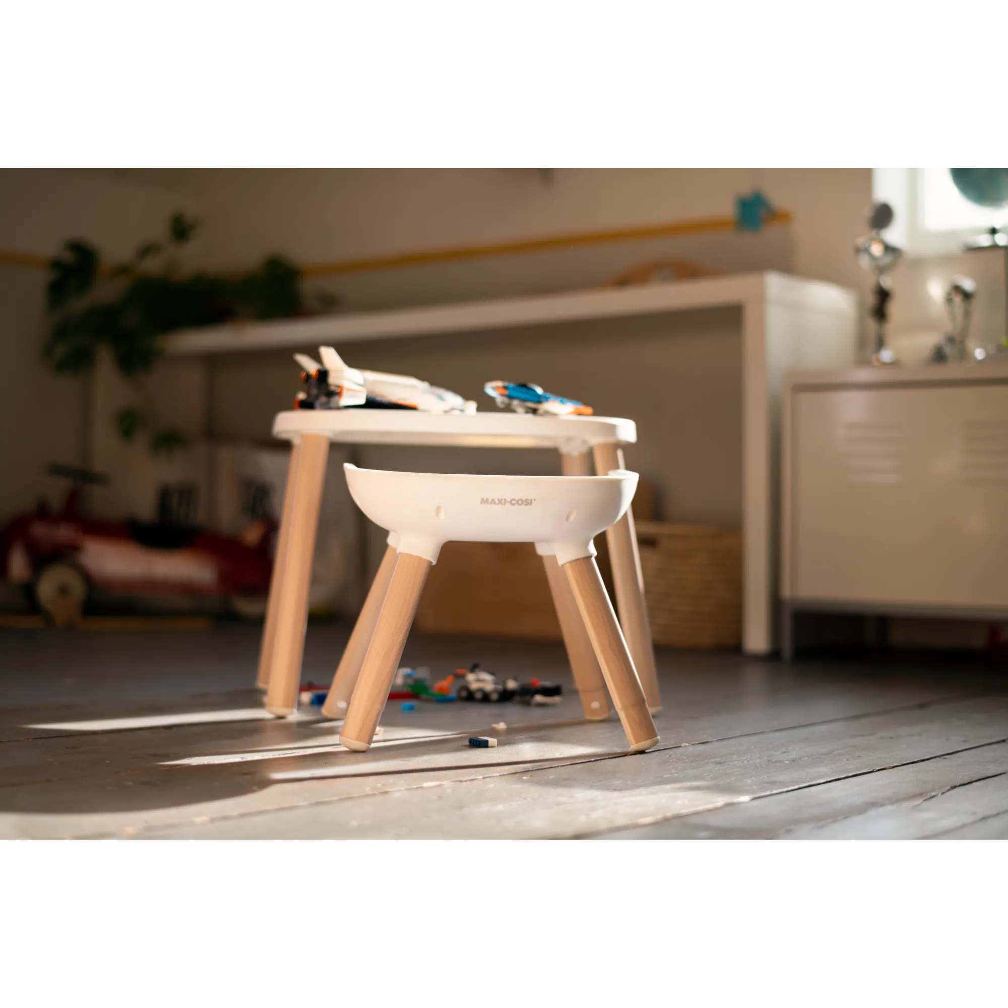Стільчик для годування Maxi-Cosi Moa Beyond Graphite ECO