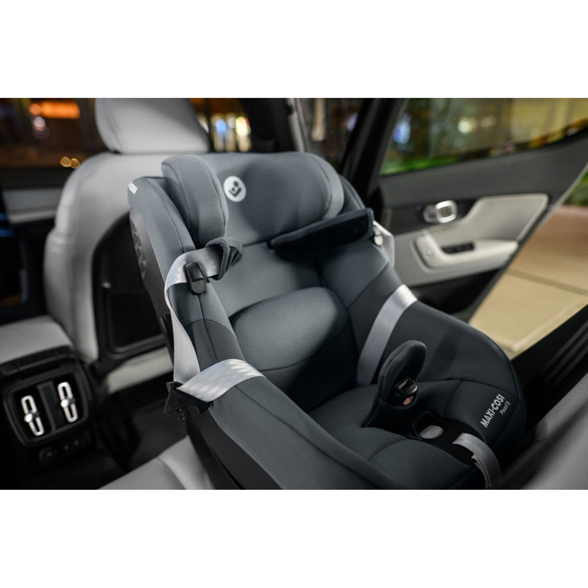 Автокрісло Maxi-Cosi Pearl S Tonal Black