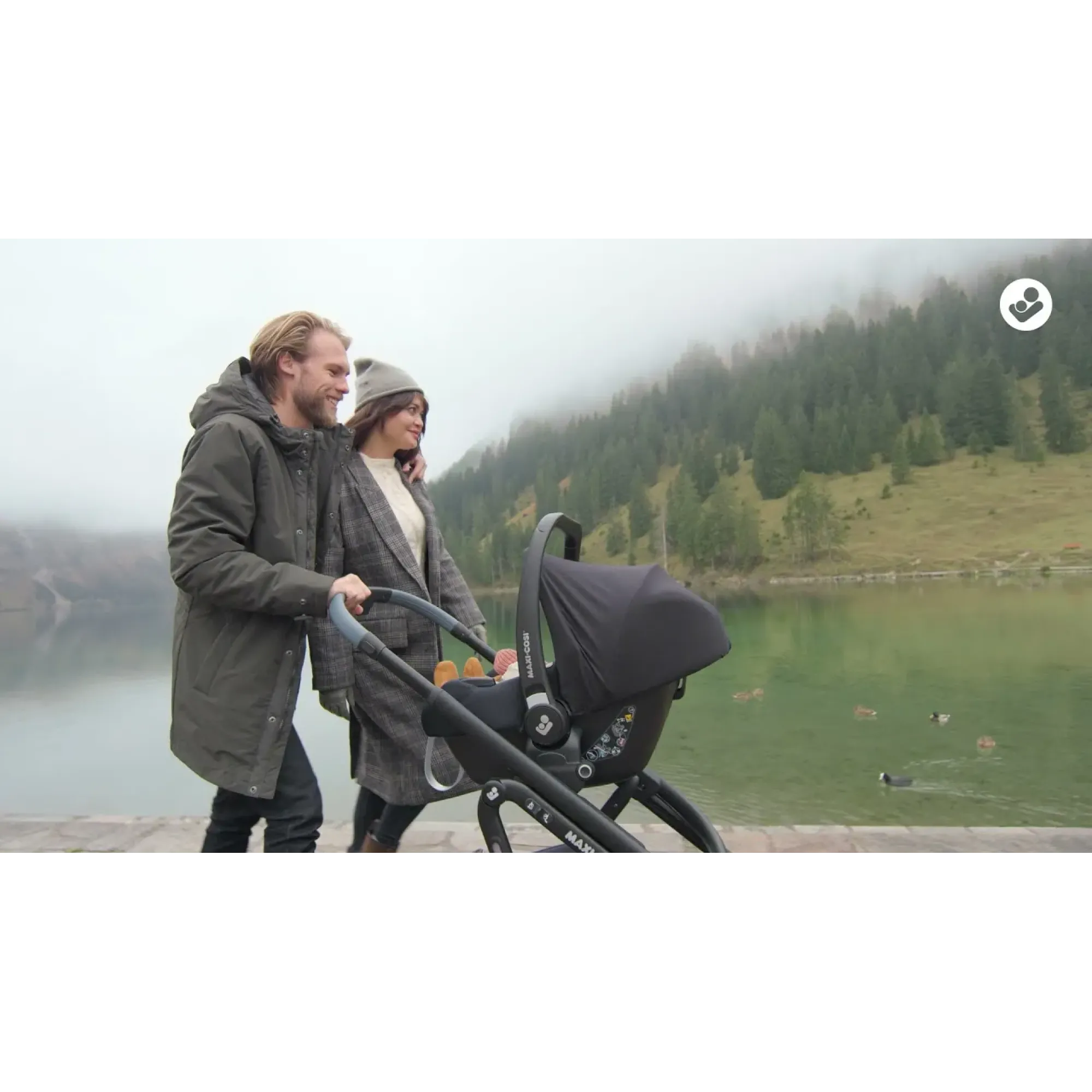 Автокрісло Maxi-Cosi CabrioFix i-Size Essential Black