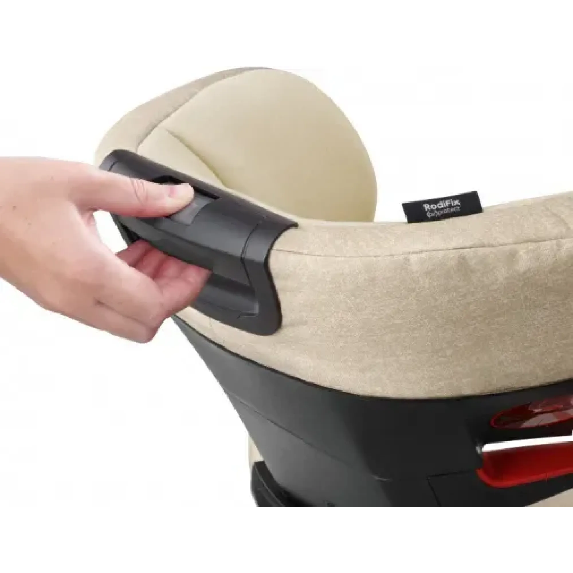 Автокресло Maxi-Cosi RodiFix AirProtect Nomad sand