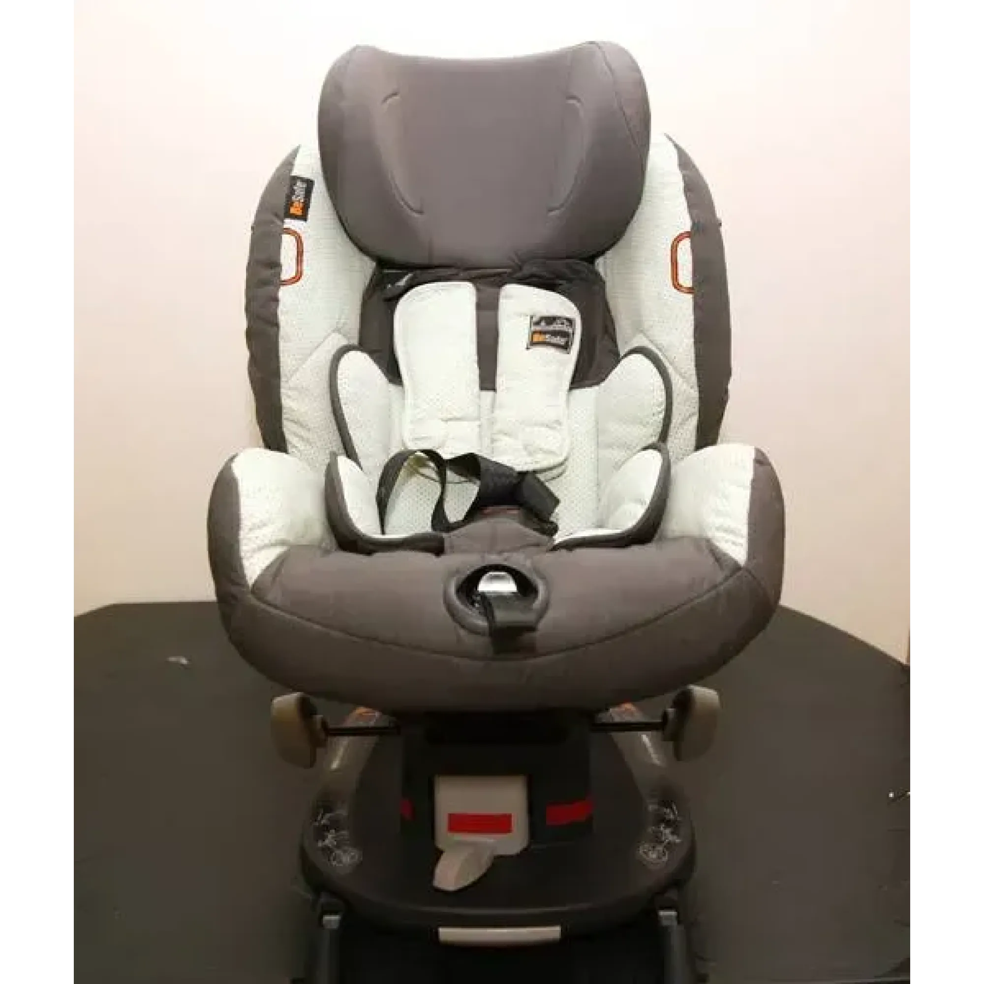 Автокресло BeSafe iZi Comfort X3 ISOfix Car interior