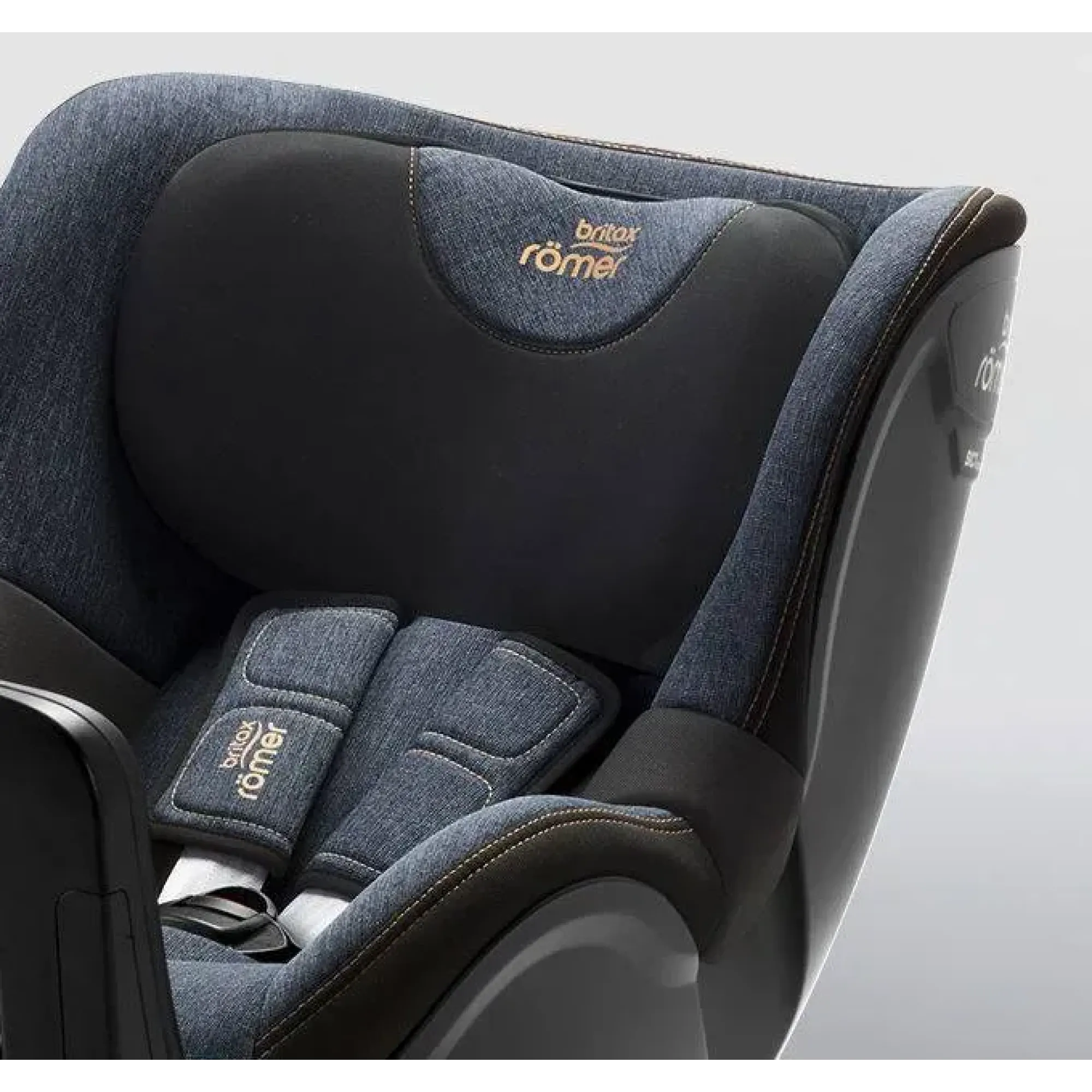 Автокрісло Britax-Romer Dualfix M i-Size Crystal Black