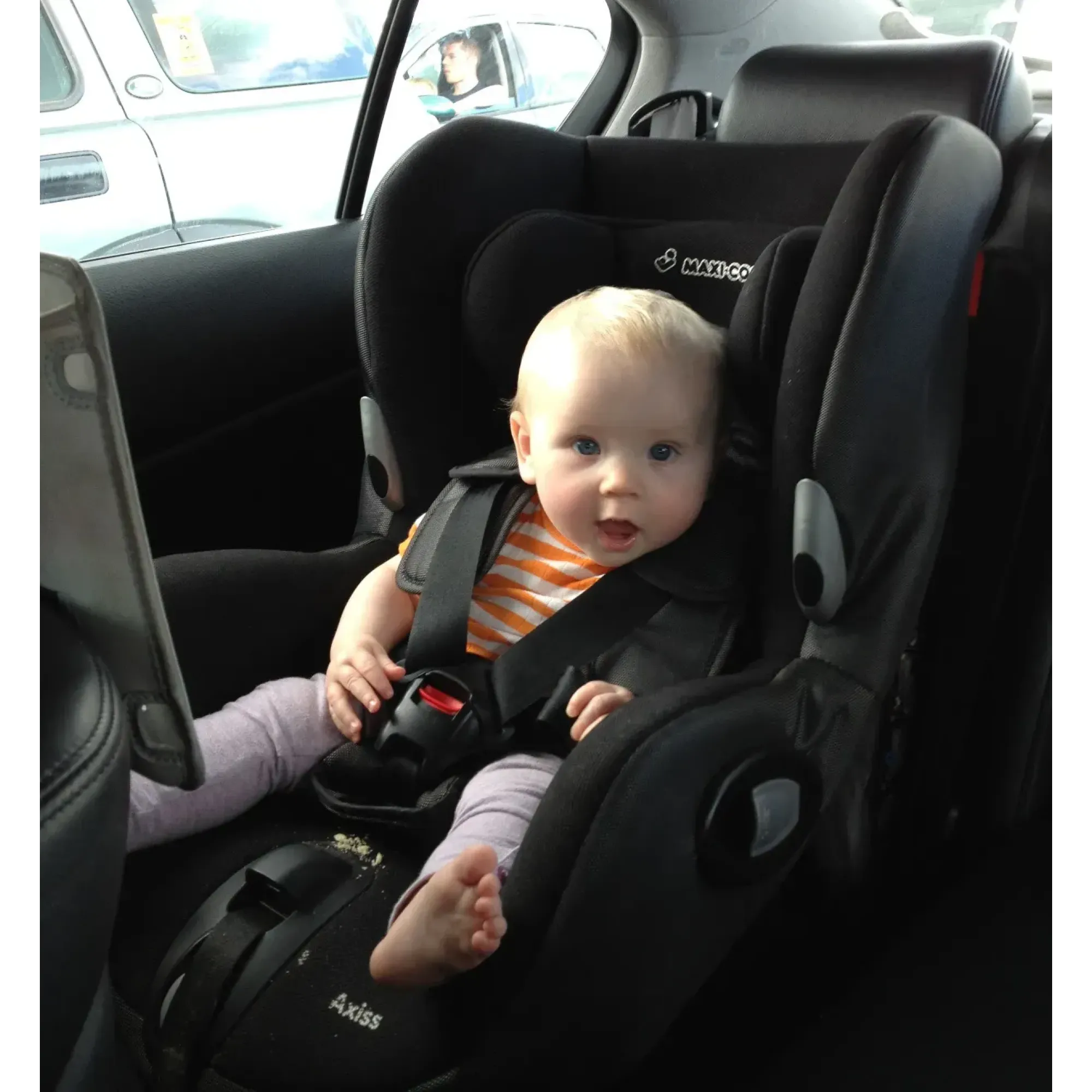 Автокресло Maxi-Cosi Axiss Nomad black