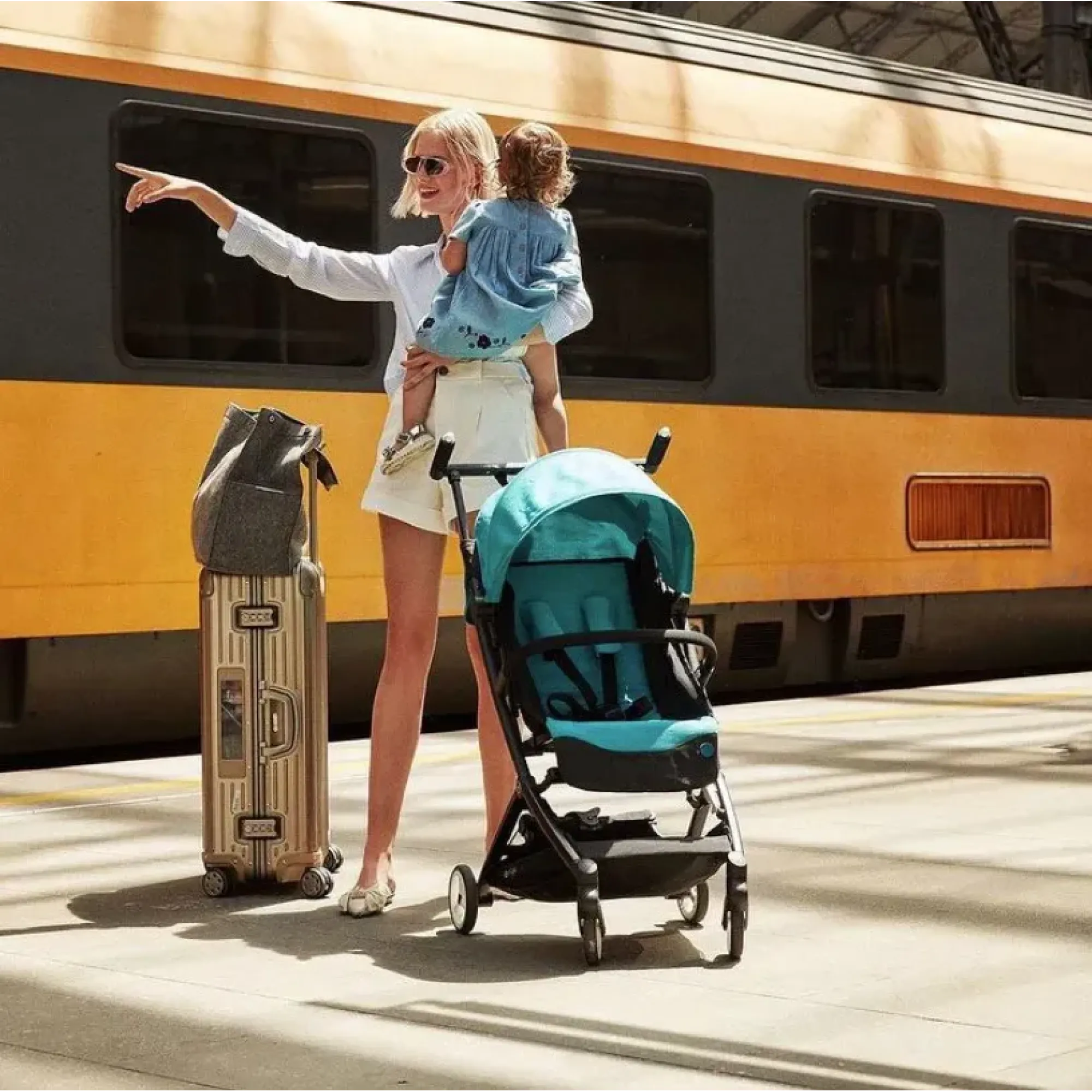Прогулянкова коляска Cybex Beezy Moon Black (з бампером)