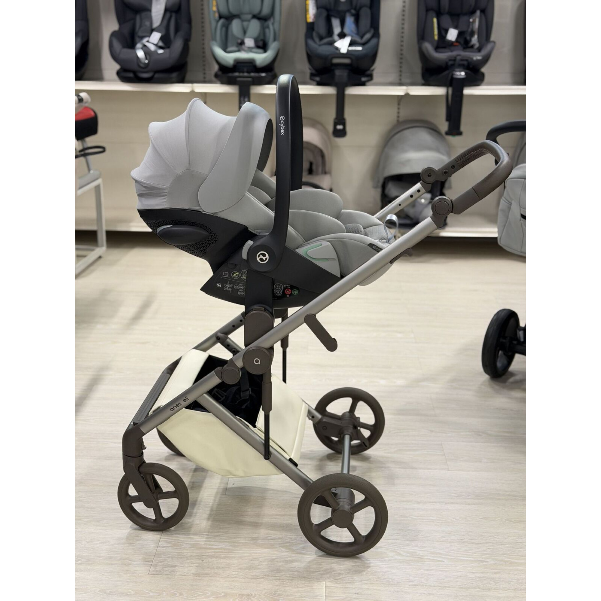 Живі фото 3 Автокрісло Cybex Cloud G i-Size Plus Stone Grey