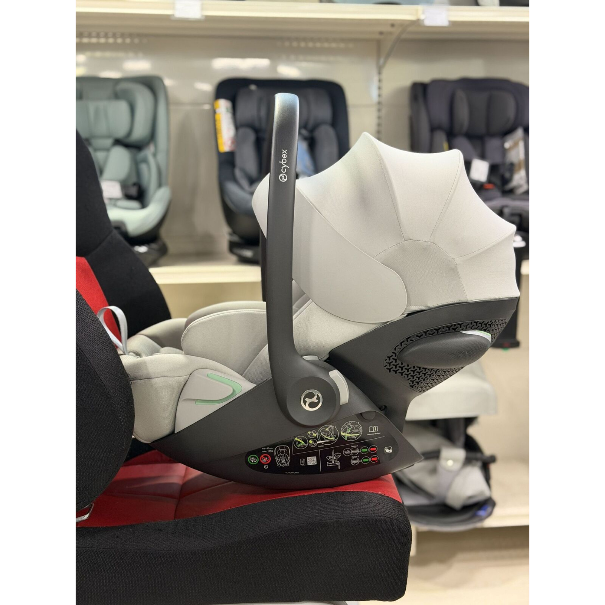 Живі фото 2 Автокрісло Cybex Cloud G i-Size Plus Stone Grey