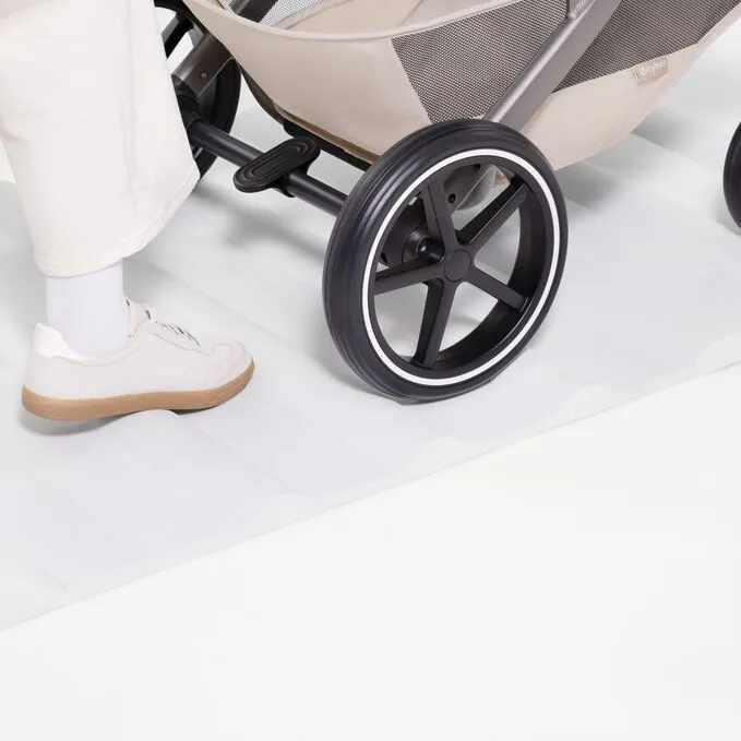 Великі всюдихідні колеса CYBEX Balios S Lux